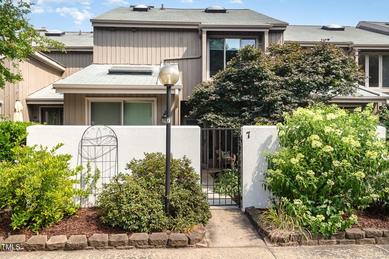 7 Weybridge Pl, Chapel Hill, NC 27517