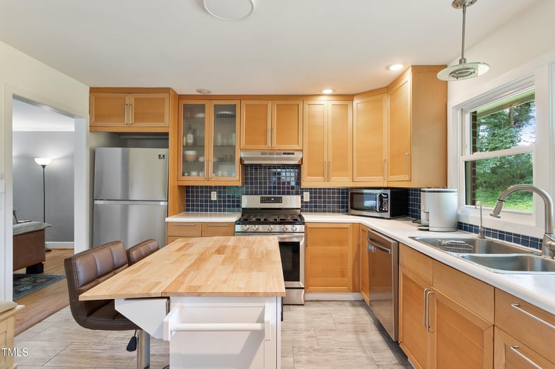 7 Woodward Way, Chapel Hill, NC 27516