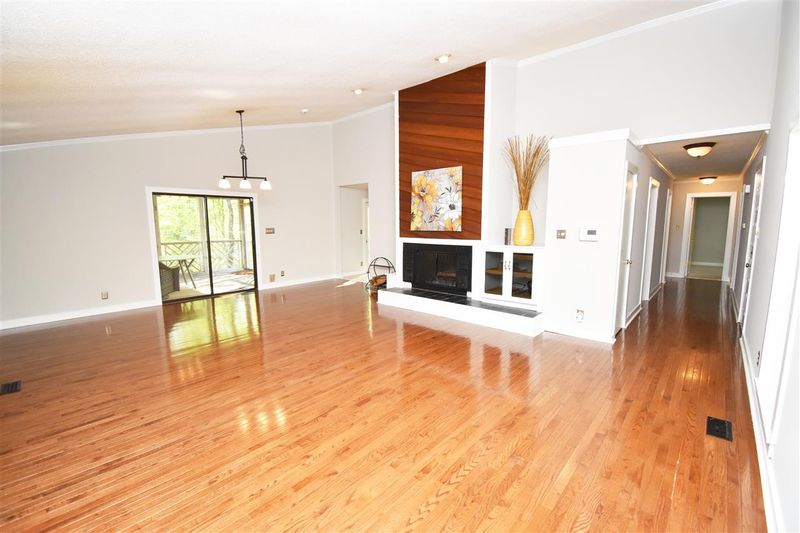 7 Yarmouth Pl, Durham, NC 27707