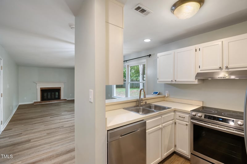 7 York Ct, Durham, NC 27705