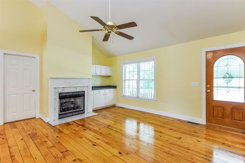 70 Broken Arrow Trl, Youngsville, NC 27596