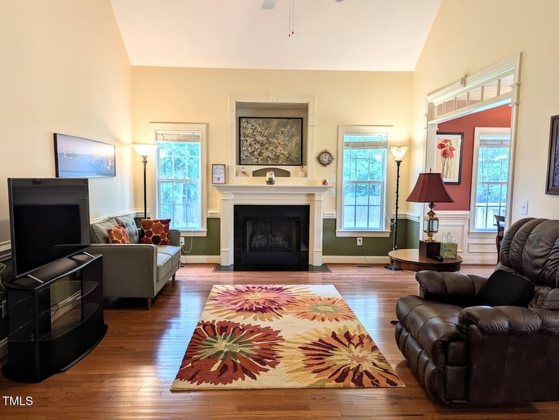 70 Dexterfield Dr, Fuquay Varina, NC 27526