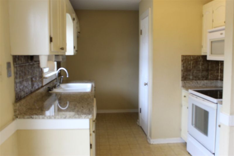 70 Eason Ct, Selma, NC 27576