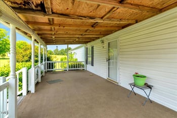 70 Fieldside Dr, Louisburg, NC 27549