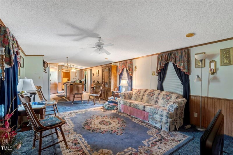 70 Fieldside Dr, Louisburg, NC 27549