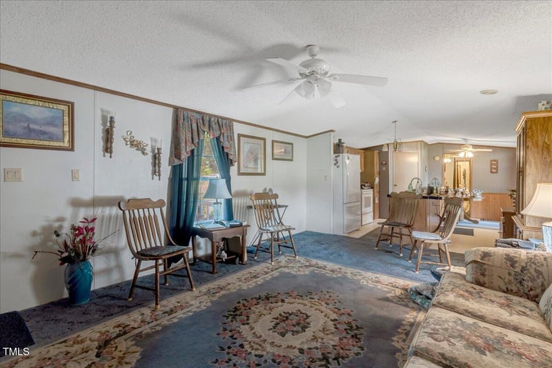 70 Fieldside Dr, Louisburg, NC 27549