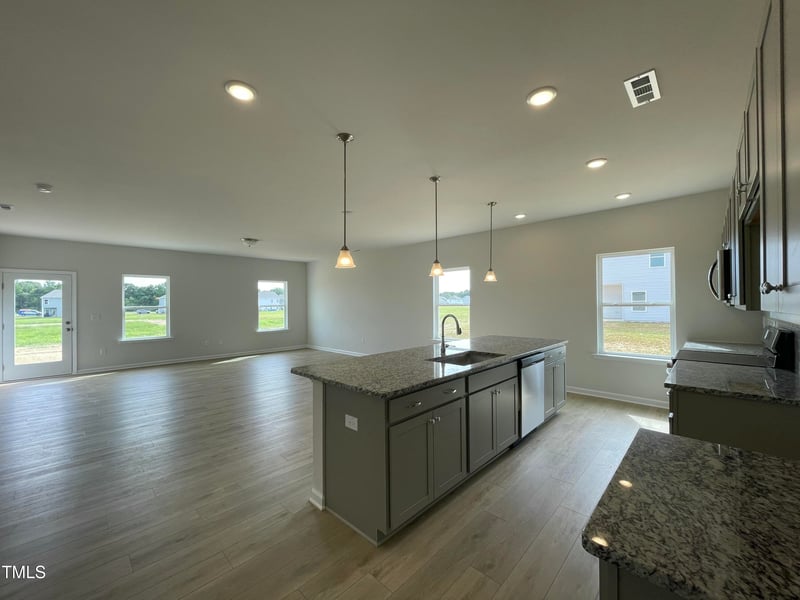 70 Freedom Heights Ln, Smithfield, NC 27577