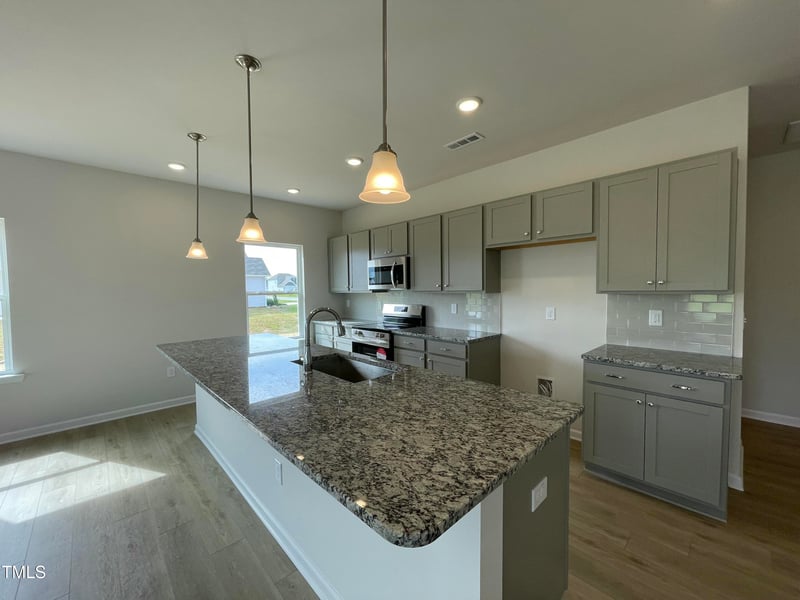 70 Freedom Heights Ln, Smithfield, NC 27577