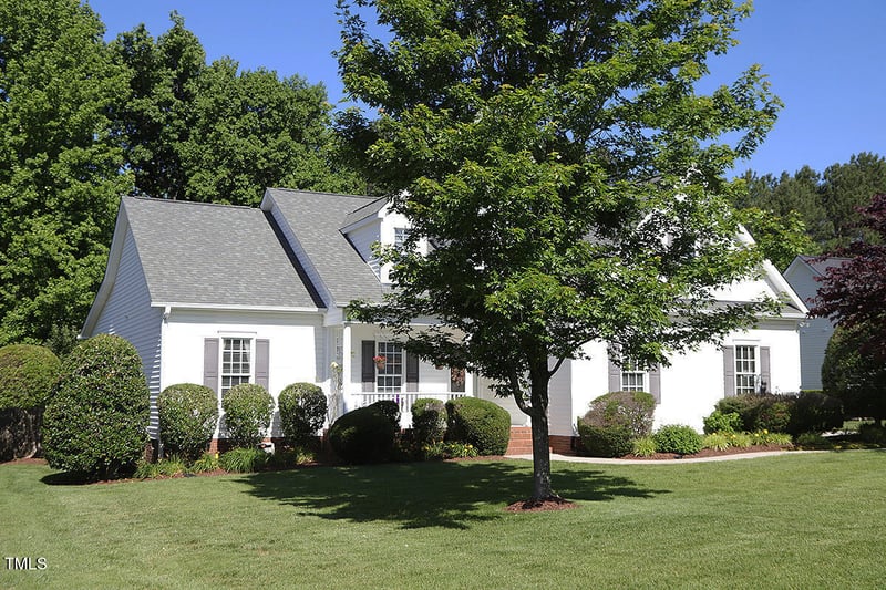 70 Glen Oaks Dr, Youngsville, NC 27596