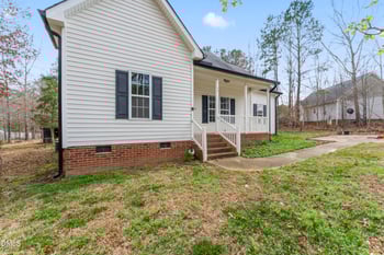 70 Harrison St, Zebulon, NC 27597