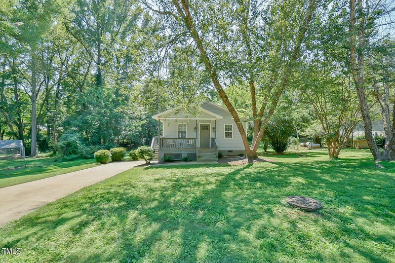 70 Honeysuckle Dr, Pittsboro, NC 27312