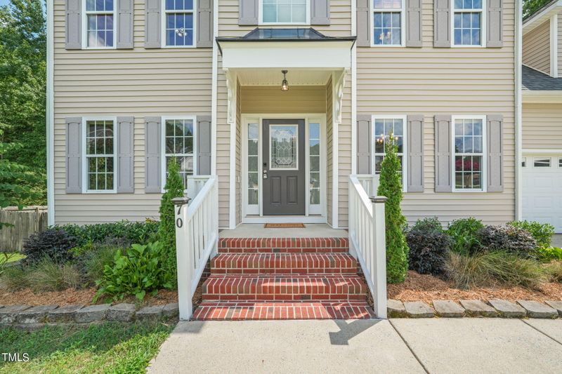 70 Larson Ct, Clayton, NC 27520