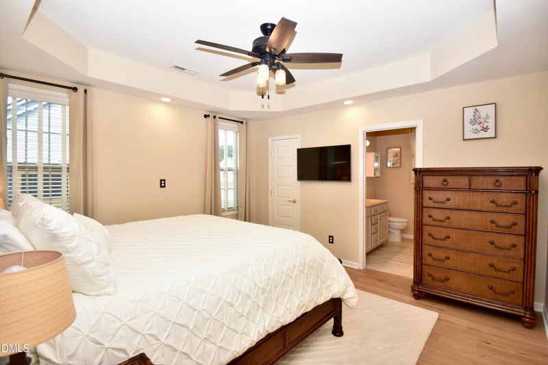 70 Plott Hound Dr, Clayton, NC 27520