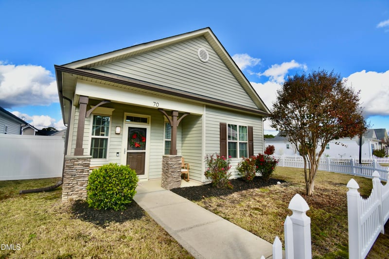 70 Plott Hound Dr, Clayton, NC 27520