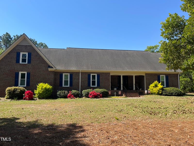 70 Summerville Ct, Lillington, NC 27546