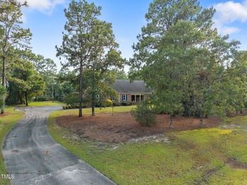70 Summerville Ct, Lillington, NC 27546