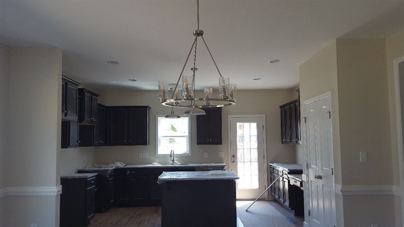70 Woods Edge Dr, Dunn, NC 28334