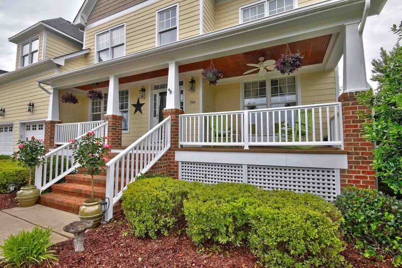 700 Alden Bridge Dr, Cary, NC 27519