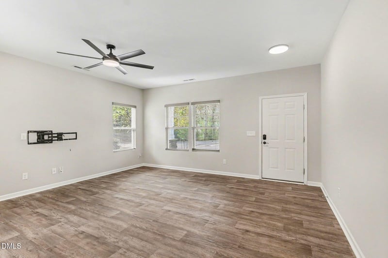 700 Atlantis St, Fuquay Varina, NC 27526