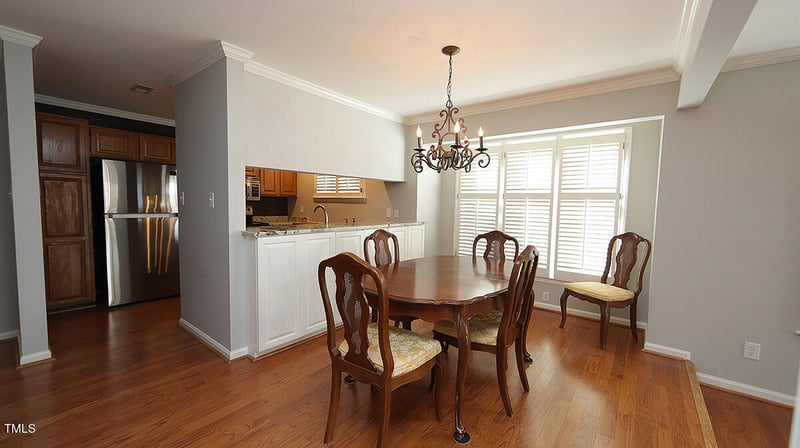 700 Bishops Park Dr #208, Raleigh, NC 27605