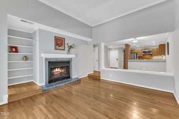 700 Bishops Park Dr #302, Raleigh, NC 27605