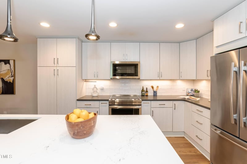 700 Bishops Park Dr #205, Raleigh, NC 27605