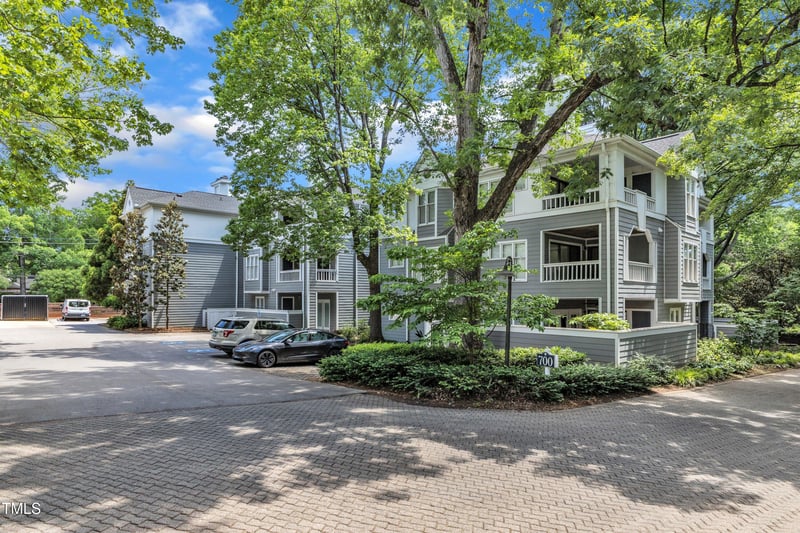700 Bishops Park Dr, Raleigh, NC 27605
