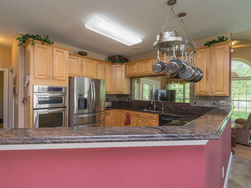 700 Cloverfield Dr, Hillsborough, NC 27278