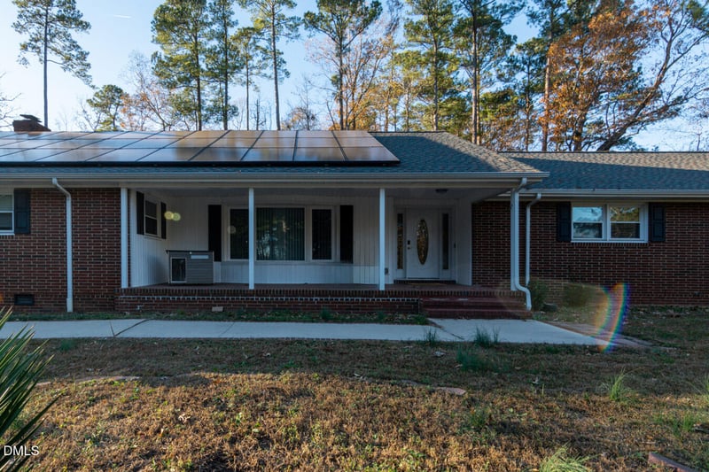 700 Fernwood Dr, Clayton, NC 27520