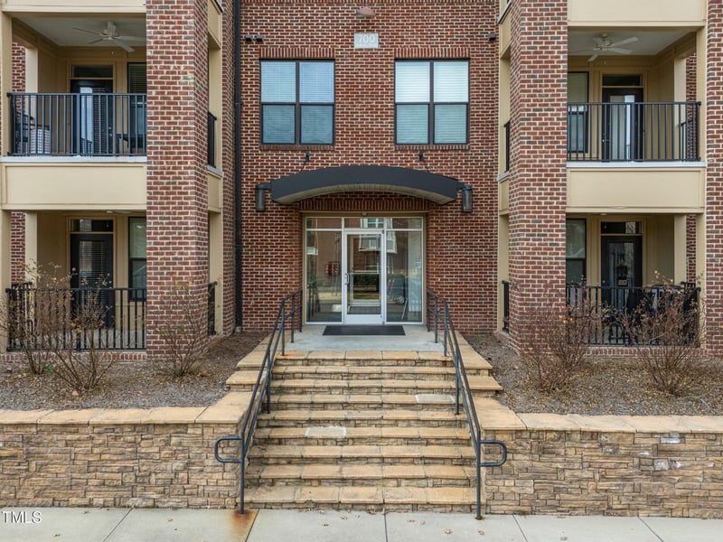 700 Finsbury St #105, Durham, NC 27703