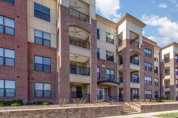 700 Finsbury St #304, Durham, NC 27703