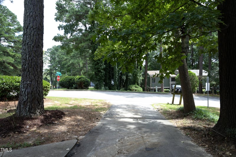 700 Godwin Ct, Raleigh, NC 27606