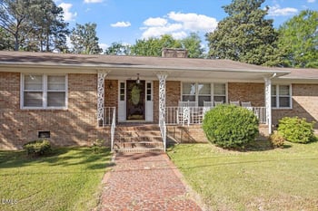 700 Harnett St, Dunn, NC 28334