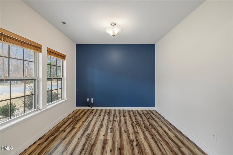 700 Harvest Point Dr, Fuquay Varina, NC 27526