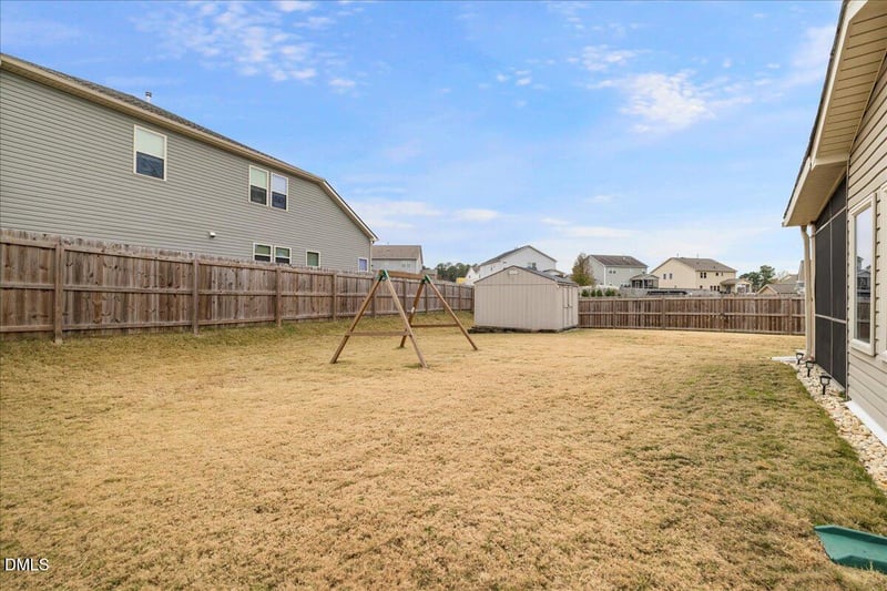 700 Harvest Point Dr, Fuquay Varina, NC 27526