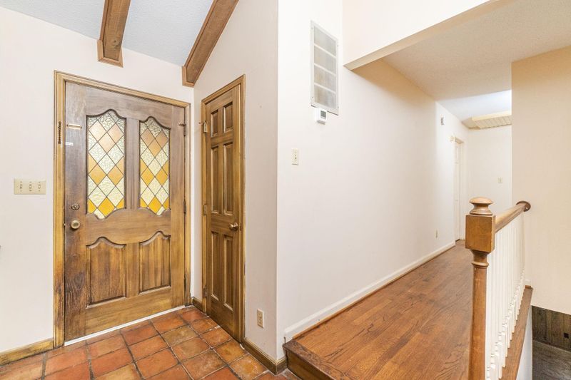 700 Haverhill Ct, Raleigh, NC 27609
