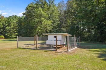 700 Mann Rd, Coats, NC 27521