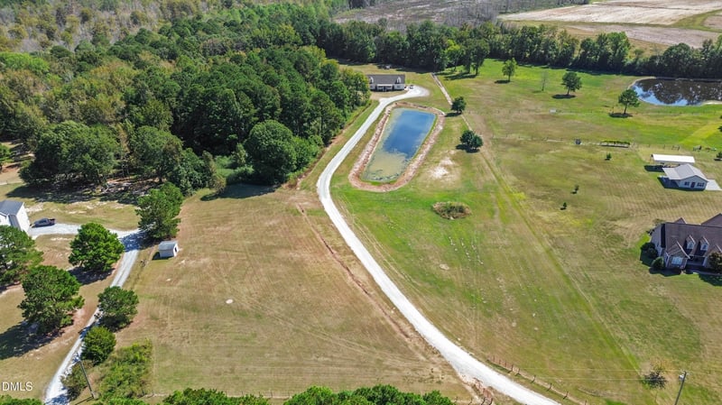 700 Mann Rd, Coats, NC 27521