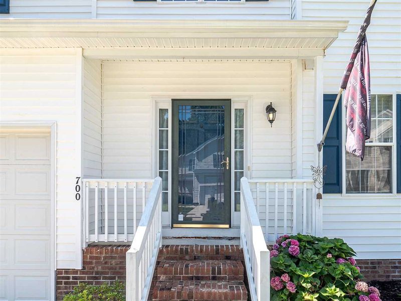 700 Marjam Ln, Fuquay Varina, NC 27526