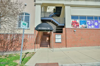 700 Market St #207, Chapel Hill, NC 27516