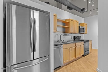 700 Market St #214, Chapel Hill, NC 27516