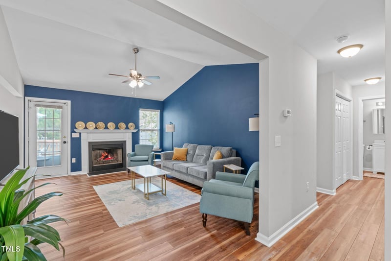 700 Mossburn Ct, Fuquay Varina, NC 27526