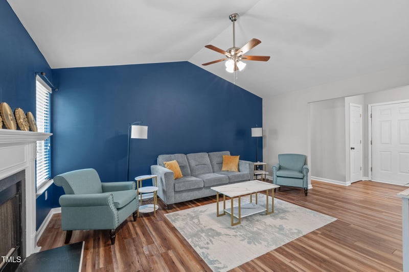 700 Mossburn Ct, Fuquay Varina, NC 27526