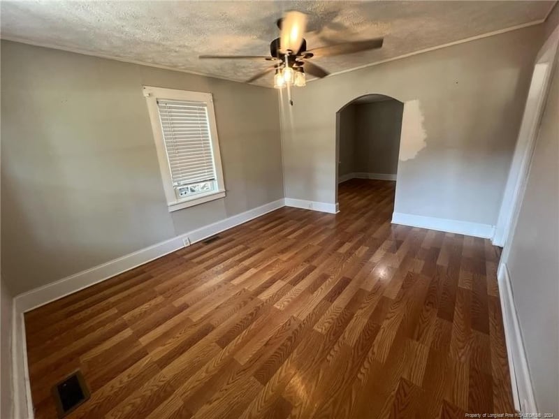 700 Mountain Dr, Fayetteville, NC 28306