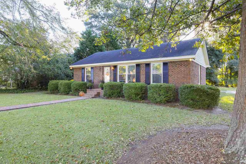 700 N Orange Ave, Dunn, NC 28334