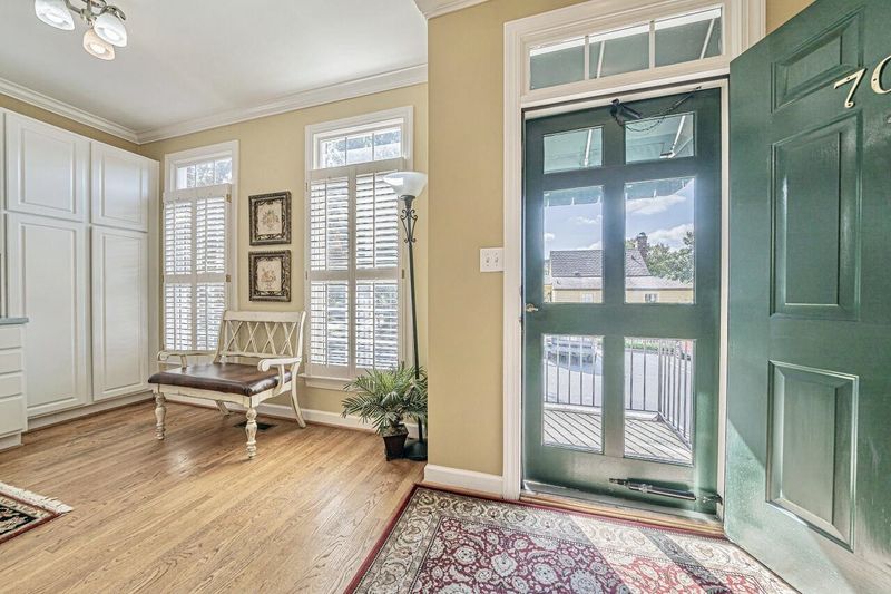 700 Parkham Ln, Raleigh, NC 27603