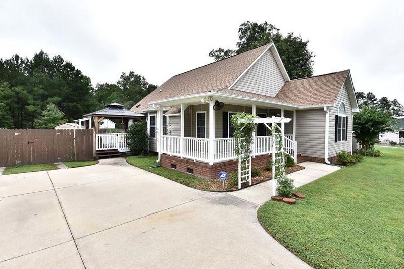 700 N Pine St, Creedmoor, NC 27522