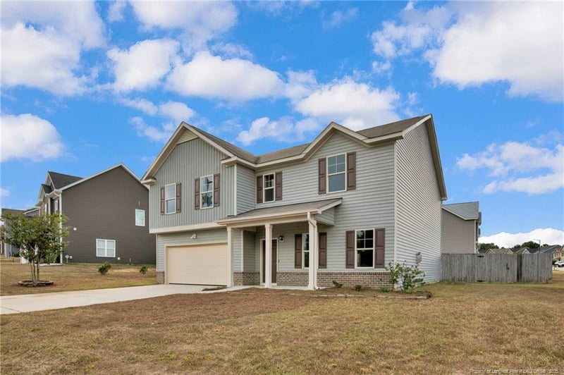 700 Schult Dr, Fayetteville, NC 28314