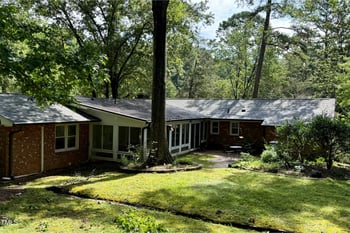 700 Tinkerbell Rd, Chapel Hill, NC 27517