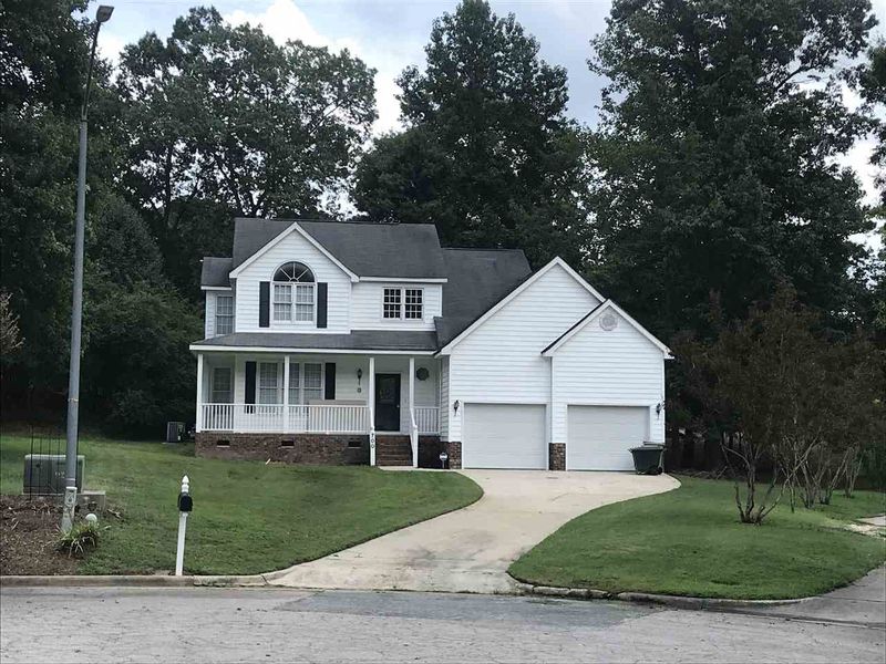 700 Topleaf Ct, Garner, NC 27529